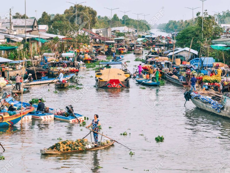 Nga Nam Floating Market in Mekong Delta, Soc Trang
